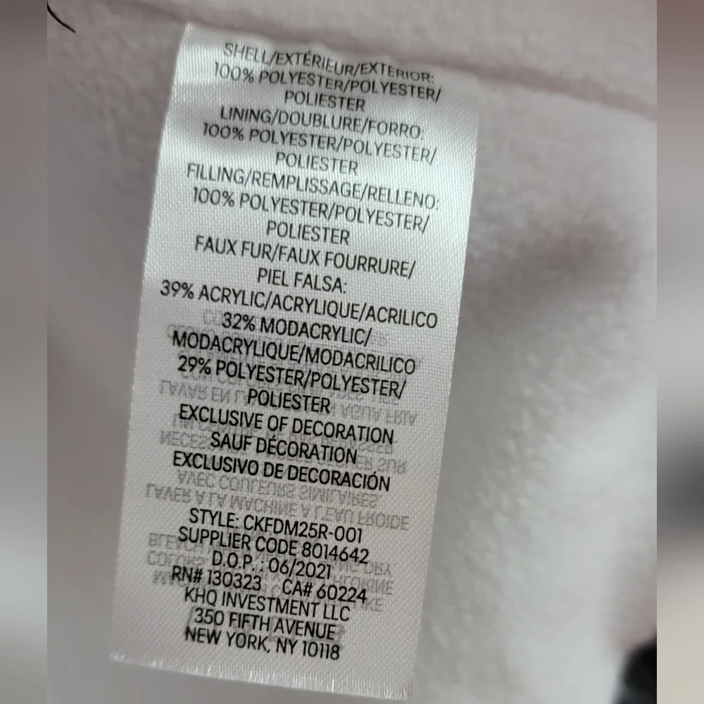 Calvin Klein Black & White 3/4 puffer coat girls size 5 - Picture 2 of 4